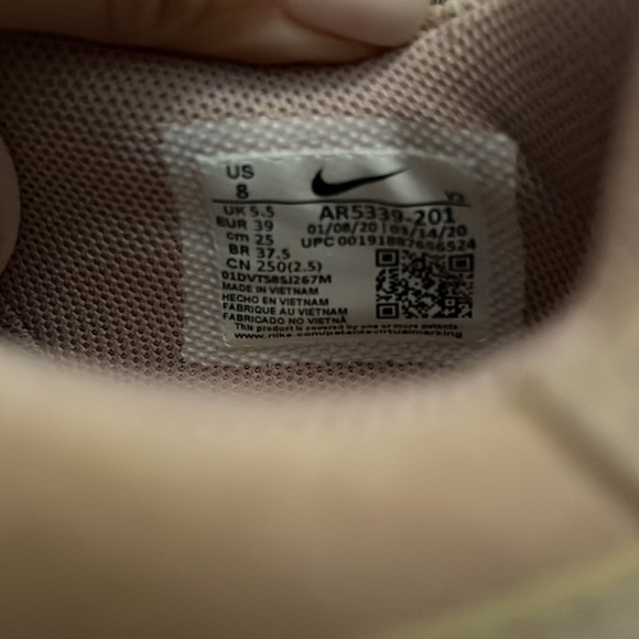 Nike Air Force 1 Sage Low, size 8 - Picture 6 of 7